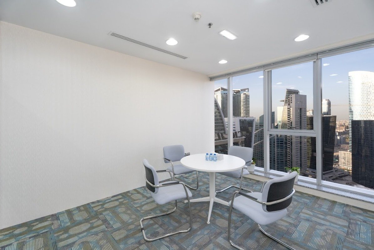 Black Swan workspace - Image 2